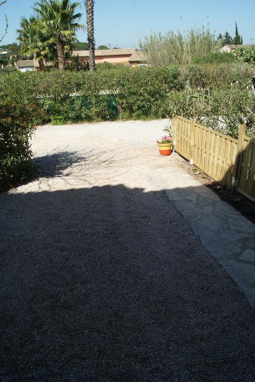 Le Mas Du Bijou Bleu Puget-sur Argens Quarto foto